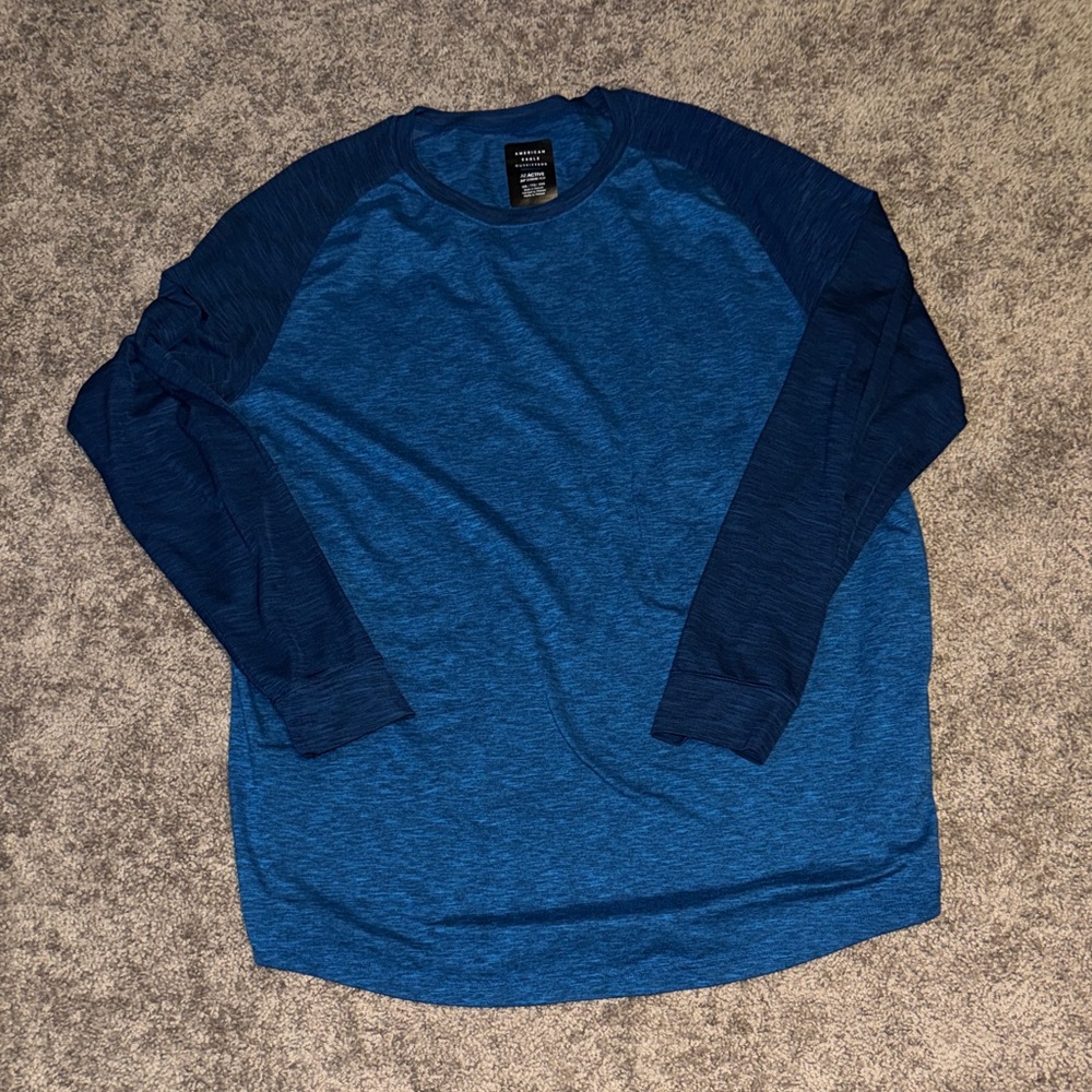 American Eagle Outfitters Two-Tone Blue Long Sleeve Tee